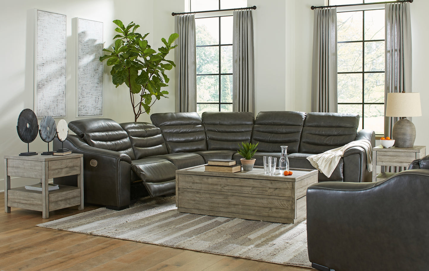 Center Line 5-Piece Sectional with Recliner
